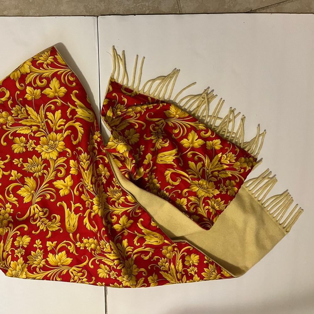 VERSACE Floral Baroque Print Cashmere and Silk Double Sided Oversized Scarf